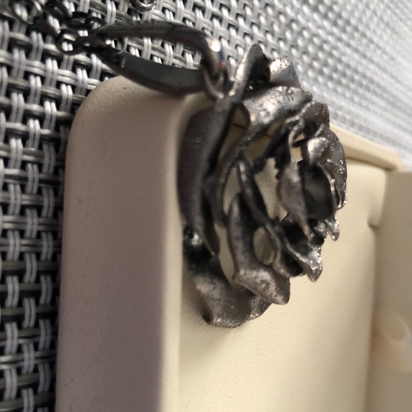 Black ion-plated stainless steel Rose Necklace - Picture 5 of 5